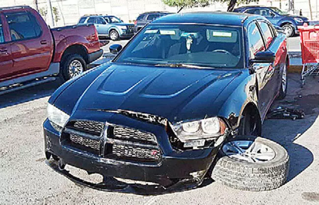 Un conductor presuntamente alcoholizado terminó causando cuantiosos daños materiales