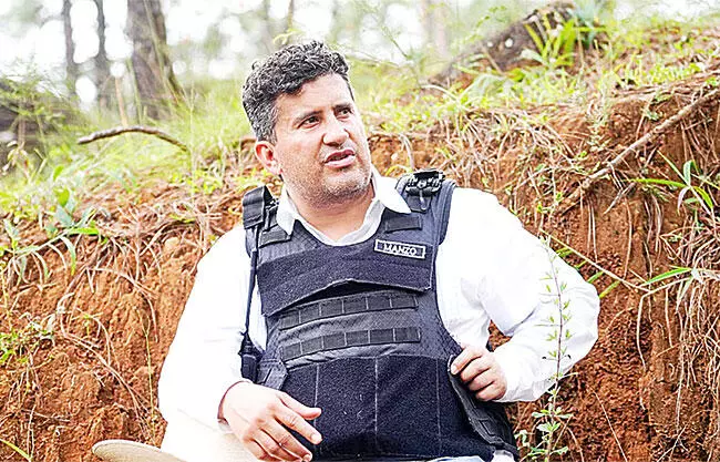 Murió tras ser atacado a balazos en pleno centro de la ciudad, durante el evento de encendido de velas