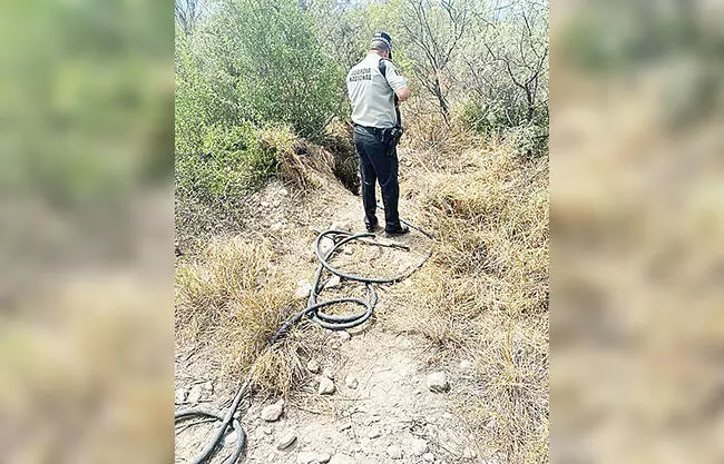 A pesar que en Coahuila ha disminuido la detección de tomas clandestinas de hidrocarburo en el ducto de Petróleos Mexicanos, continúan los decomiso
