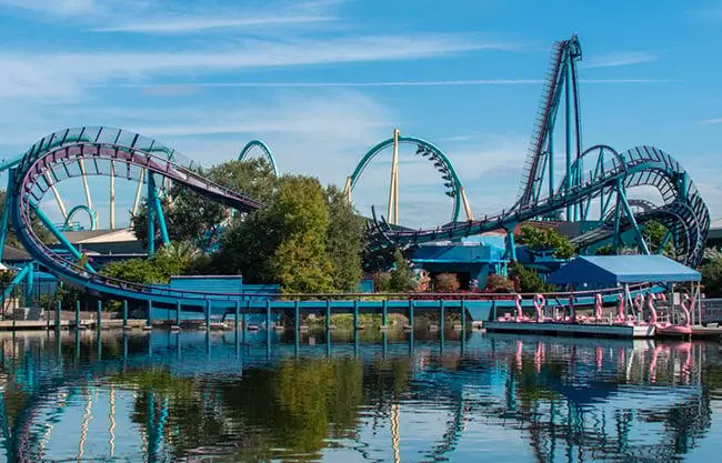 La mujer demandó a SeaWorld Orlando por negligencia y exige una compensación de 50 mil dólares por lesiones físicas y mentales