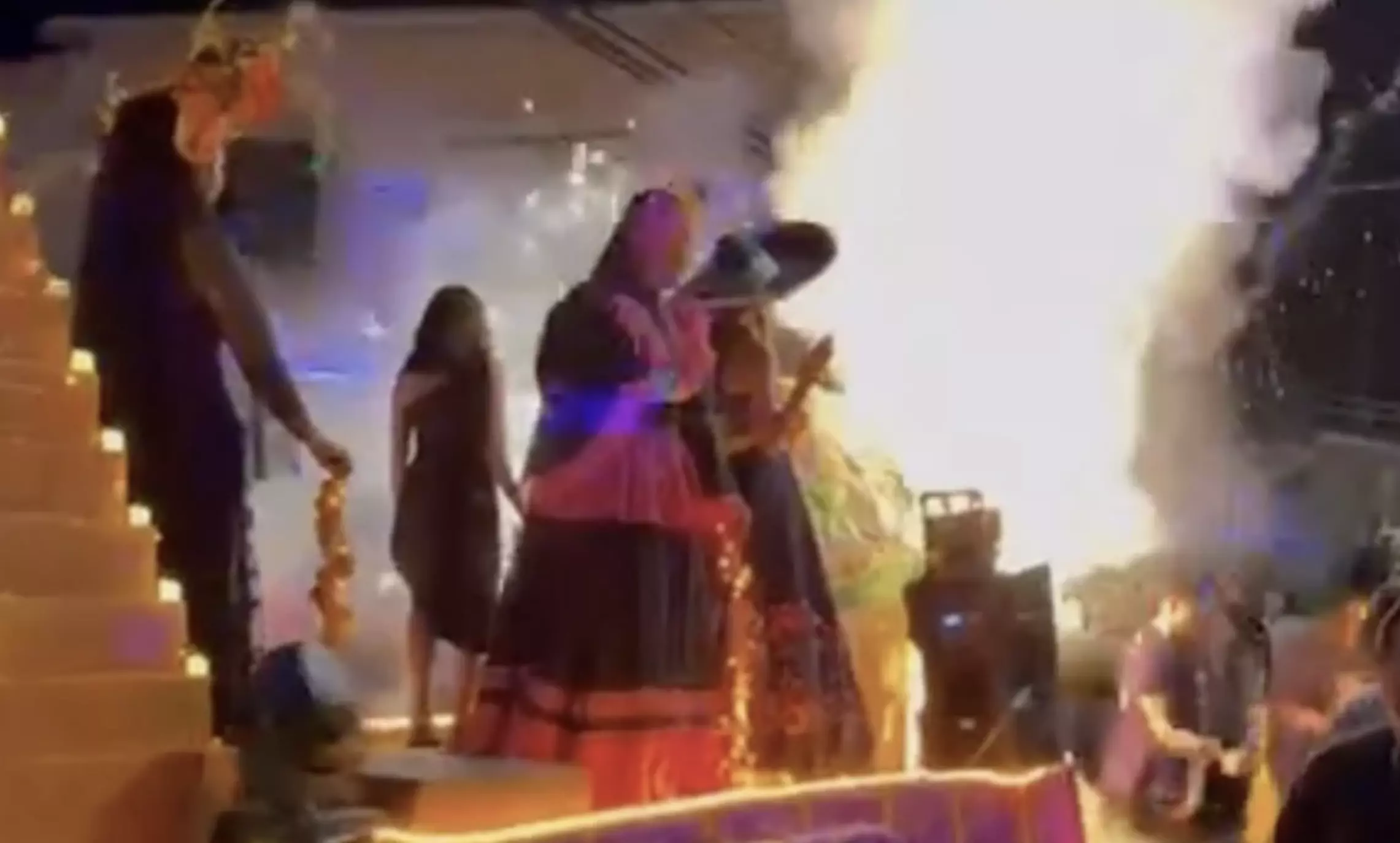 Una grabación registra el momento del estallido; Protección Civil estatal reportó al menos 10 personas lesionadas, entre ellas una menor de edad. 