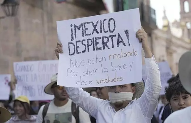 La presidenta confirmó que la esposa del alcalde asesinado de Uruapan, Carlos Manzo Rodríguez, asumirá el cargo como nueva presidenta municipal