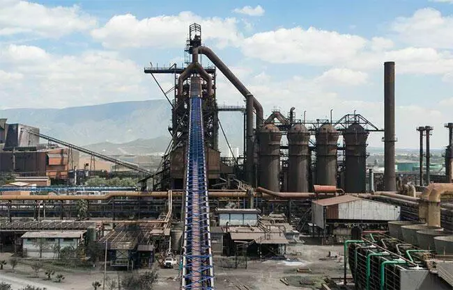 Durante el encuentro estuvieron presentes Rodrigo Garza Pérez, por parte de MADISA, Ariel Martínez Cruz, de AHMSA, y Juan Pablo Alvarado Cepeda, Con