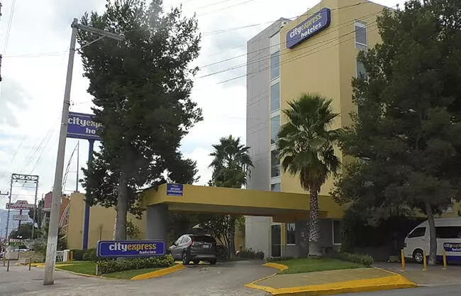 Supera la cantidad estimada de turistas la disponibilidad de habitaciones en la ciudad.