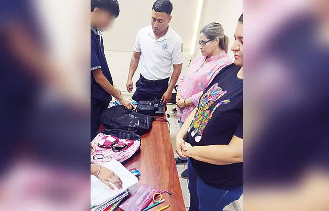 Con operativo mochila protegen a estudiantes de Frontera