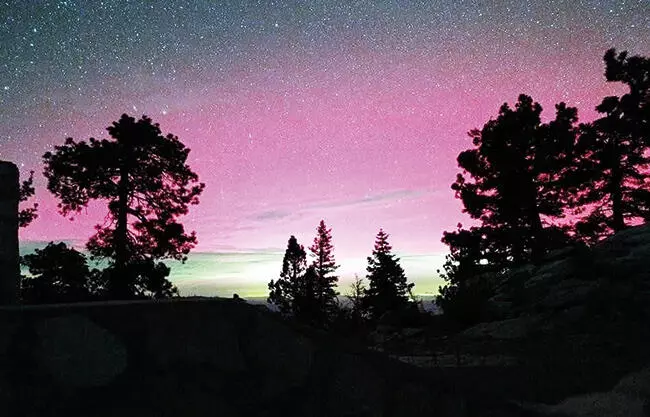 Este miércoles, diversos habitantes del municipio de Lamadrid y algunos puntos de la Región Centro, fueron testigos de un fenómeno natural inusual.