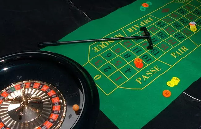 Apuestan y operan entramado para robar identidades y mover millones de pesos.