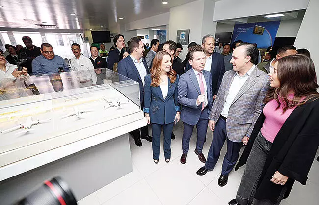 Dijo que se instalará un Consejo Ciudadano del aeropuerto para hacer  las proyecciones a mediano y largo plazo y consolidar los proyectos