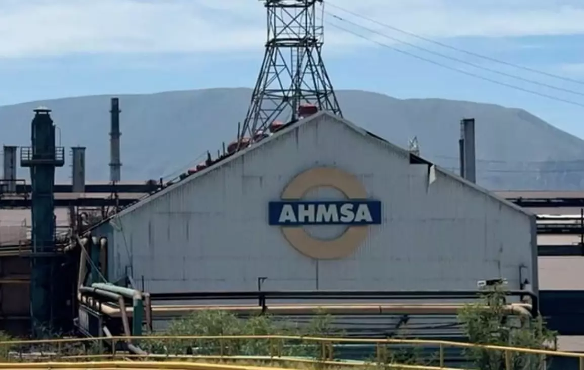 El ingeniero Efraín Rodríguez tiene experiencia en la comercialización y transformación de todo tipo de minerales, además del arraigo en la regi