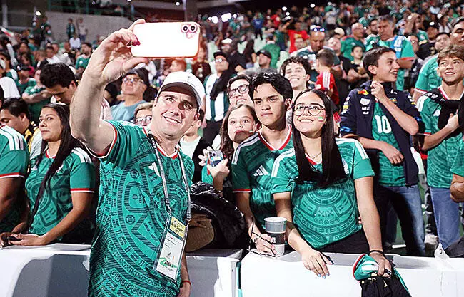 En un esfuerzo conjunto entre la Federación Mexicana de Futbol, el Club Santos Laguna y el Gobierno del Estado de Coahuila se realizó una gran organ