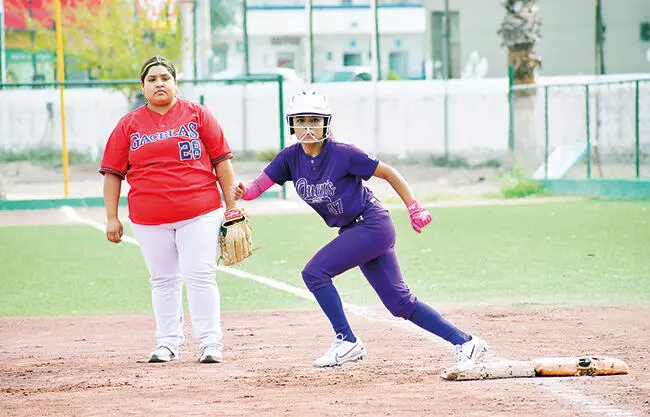 Las Gacelas pegan primero, en el arranque de la serie de semifinal de la Categoría A se imponen por pizarra de 6 carreras por 4 ante las Queens.