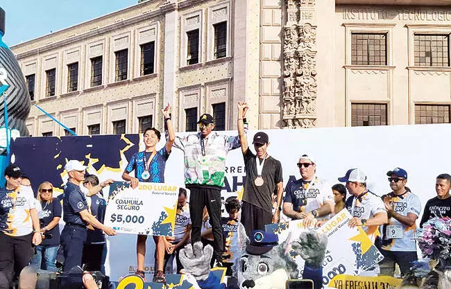 El monclovense fue el primero en cruzar la meta en la Carrera 5K Coahuila Seguro