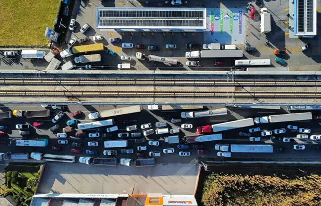 Sin avance en las negociaciones, la protesta no cede y sólo se reacomodan.