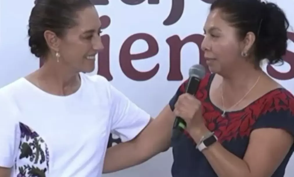 La Presidenta participó en la Asamblea de la Pensión Mujeres Bienestar en Puerto Morelos junto a la gobernadora de Quintana Roo, Mara Lezama.