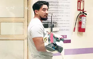 Un niño de apenas tres años de edad, fue trasladado de emergencia al Hospital Amparo Pape de Benavides, luego de sufrir una intoxicación.