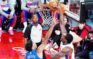 En el partido número 34 de la NBA en el país, la Arena Ciudad de México vibró con el triunfo de los `Bad Boys`