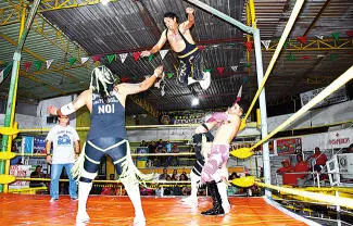 La Catedral de la Lucha Libre, Arena ‘Tigre’ Padilla, tiene preparada una gran cartelera con un cuadrangular que hará caer una máscara o una cabellera