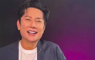 Los medios asiáticos y especializados en certámenes lo describen como un directivo explosivo, egocéntrico y poco empático