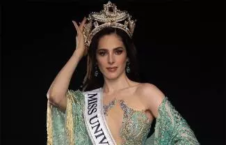 A través de un video difundido en redes sociales, la modelo tabasqueña, de 25 años, aseguró que se mantiene firme