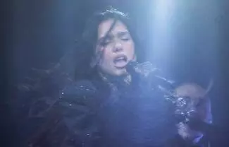 El show formó parte del Radical Optimism Tour, con el que la artista promociona su tercer álbum de estudio