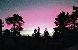 Este miércoles, diversos habitantes del municipio de Lamadrid y algunos puntos de la Región Centro, fueron testigos de un fenómeno natural inusual.