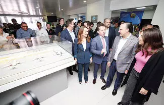 Dijo que se instalará un Consejo Ciudadano del aeropuerto para hacer  las proyecciones a mediano y largo plazo y consolidar los proyectos