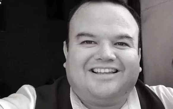 El reporte médico emitido en un hospital privado ayuda a los familiares y a la comunidad parroquial a prepararse.