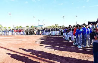 El ex taponero de Grandes Ligas, engalanó la inauguración del estatal que lleva su nombre, donde alentó a los peloteros a luchar por sus sueños