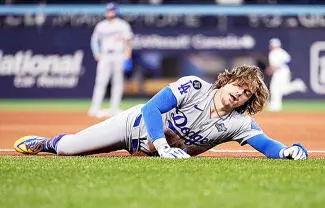 Afirmó que se sometió a una cirugía por una lesión en el codo izquierdo