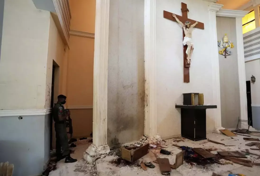 El ataque ocurrió un día después de que 25 niñas fueran secuestradas de un internado en el estado de Kebbi 