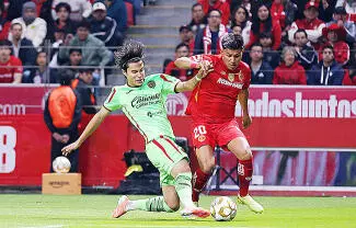 Con muy poco, el monarca sigue con vida y mantiene intacto su sueño de ser bicampeón