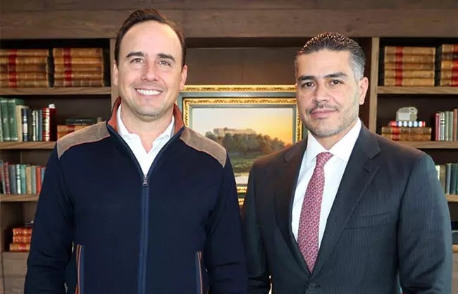 El gobernador Manolo Jiménez Salinas viajó a la Ciudad de México para sostener encuentros con miembros del gabinete de la presidencia de la repúbl