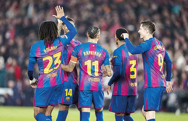 El Barcelona logró vencer 2-1 al Eintracht Frankfurt en la sexta jornada de la Champions League