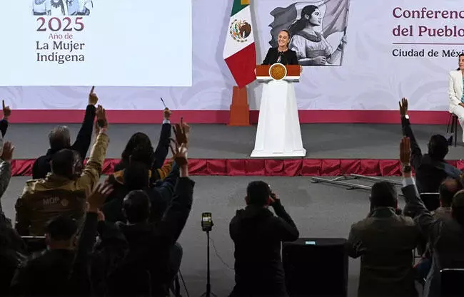 La Presidenta indicó que su gobierno impulsará campañas para dar a conocer los daños a la salud.