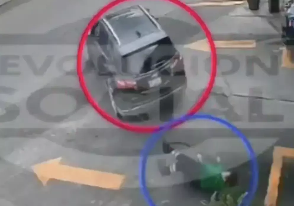 Una de las mujeres que iban en la camioneta fue identificada como policía municipal en tanto otra es una tiktoker