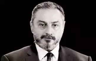 Se sumó un capítulo de incertidumbre legal al confirmarse la renuncia del apoderado legal de su accionista mayoritario