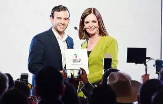 “Sari es una Alcaldesa que cumple y que no se raja, que tiene un amor para hacer grandes cosas por Frontera”, así lo dijo Gabriel Elizondo Pérez