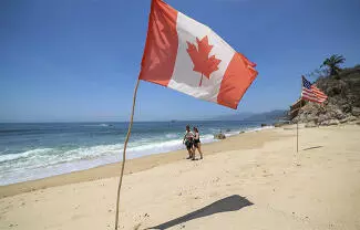 Turismo procedente de Canadá aumentó un 11.4% entre enero y octubre de 2025, pese a que el gobierno canadiense mantiene alertas de viaje