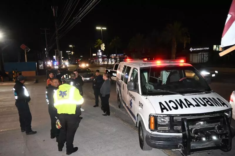 El presunto responsable fue identificado como Arturo Leiva Garduño, quien conducía un automóvil Nissan Altima color gris. 