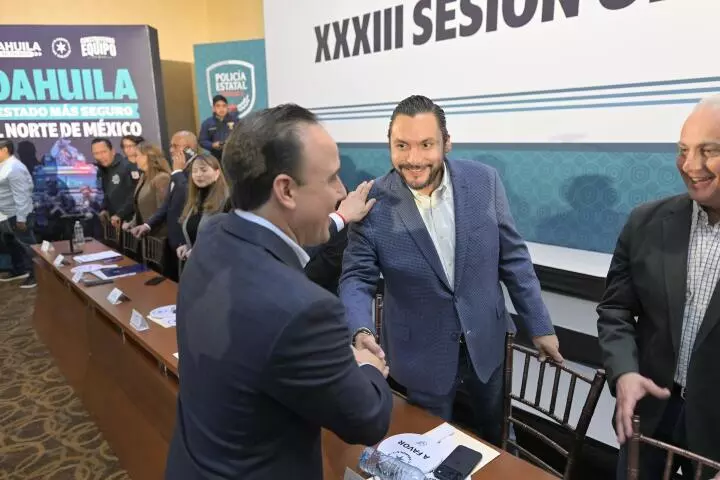 El alcalde de Monclova, Carlos Villarreal Pérez, acudió este martes a la XXXIII Sesión Ordinaria del Consejo Estatal de Seguridad Pública