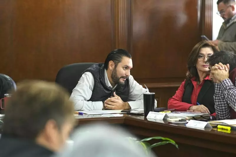 La proyección de nuevos empleos para el año 2026 asciende a 4 mil plazas durante el primer semestre, informó el alcalde de Monclova, Carlos Villar