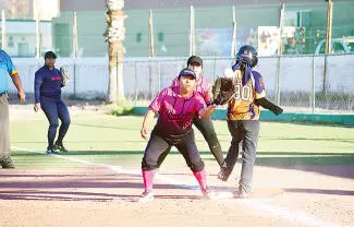 Con un ataque de siete carreras en la tercera entrada, las Krusher toman la ventaja y se imponen por apretada pizarra de 14 carreras por 12