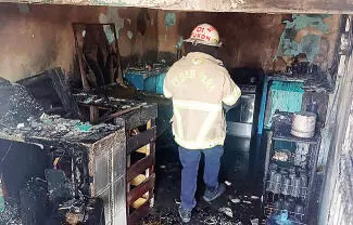 El incendio se originó a consecuencia de una veladora