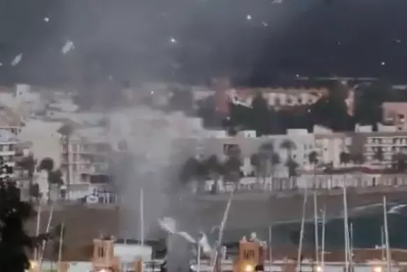 Se trata de fenómenos que se originan cuando existe una gran inestabilidad atmosférica y que son frecuentes en el Mediterráneo entre mayo y octubre.