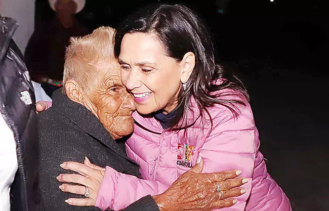 Perfila DIF Coahuila atención integral para adultos mayores