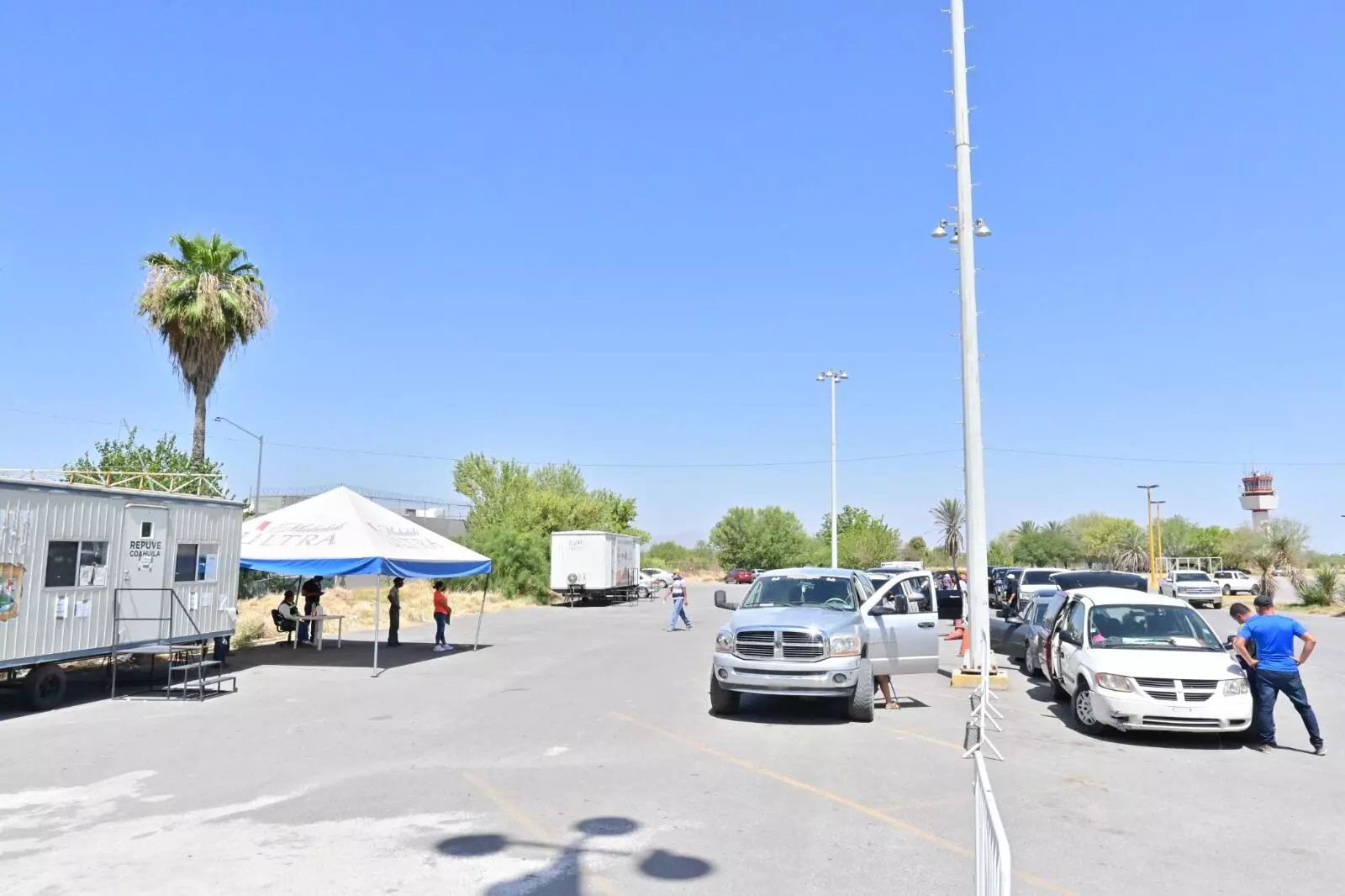 Al advertir que ya no se van a regularizar carros “chuecos”, el delegado del Repuve en Coahuila, Guillermo Galván, recomendó a quienes se encuen