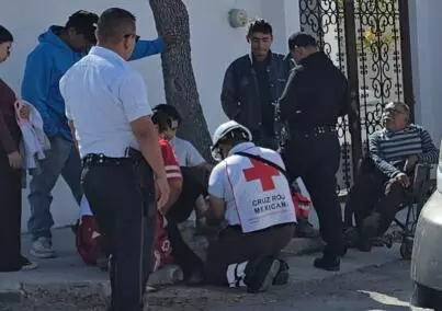 Agentes de Control de Accidentes acudieron al sitio para tomar conocimiento del percance y realizar el peritaje correspondiente, a fin de deslindar responsabilidades por el choque ocurrido.