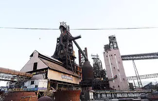 Debido a la fuerte presión social y económica que existe