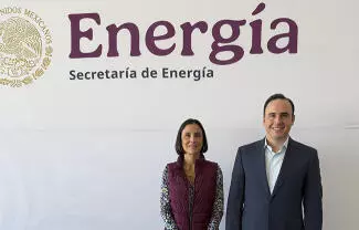 El gobernador Manolo Jiménez Salinas se encuentra realizando una gira de trabajo en la Ciudad de México