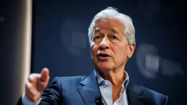 El presidente Trump afirma que su dinero es discriminado por JPMorgan, el segundo banco más grande de EU, por motivos puramente ideológicos. La inst